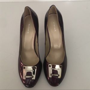 VERSACE AUTHENTIC NEW! PATENT LEATHER HEELS